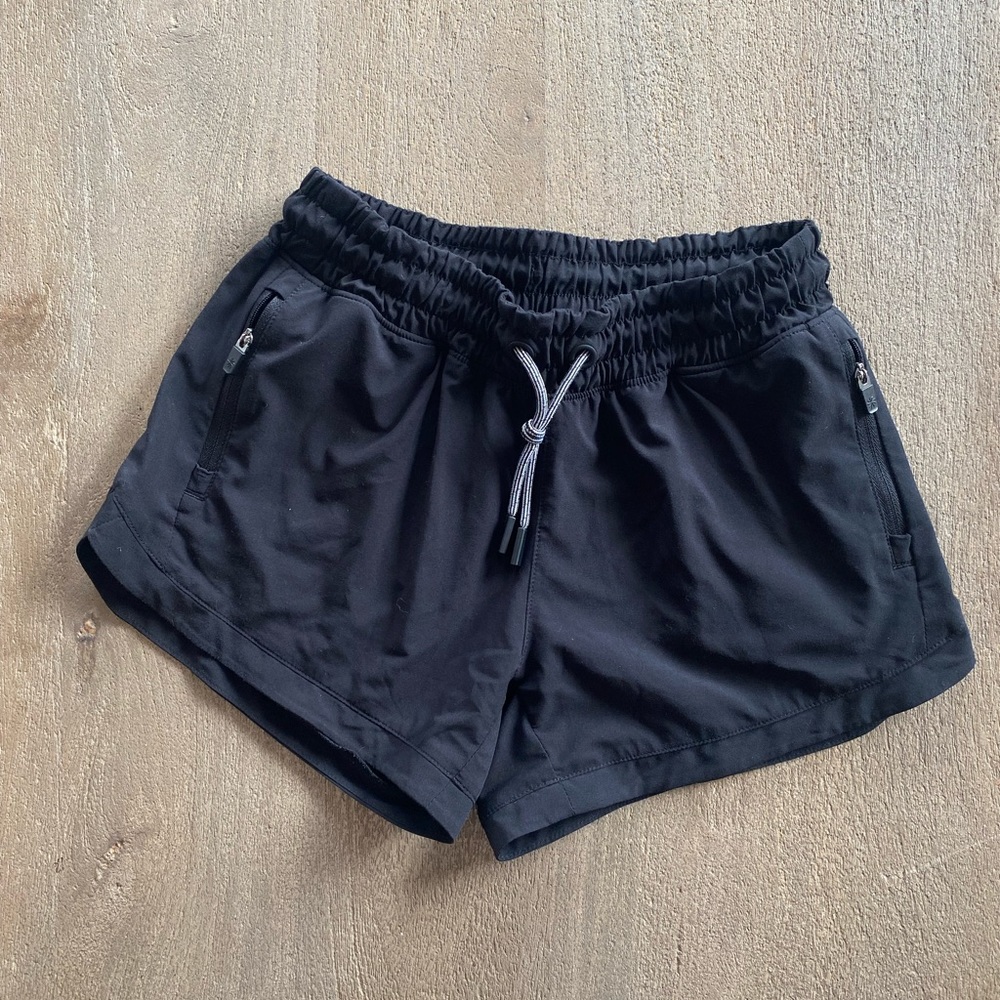 Medium 8-10 Athleta Girl athletic Shorts -ff6